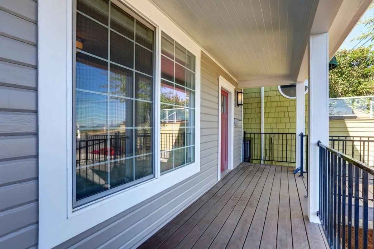 Porch (4)